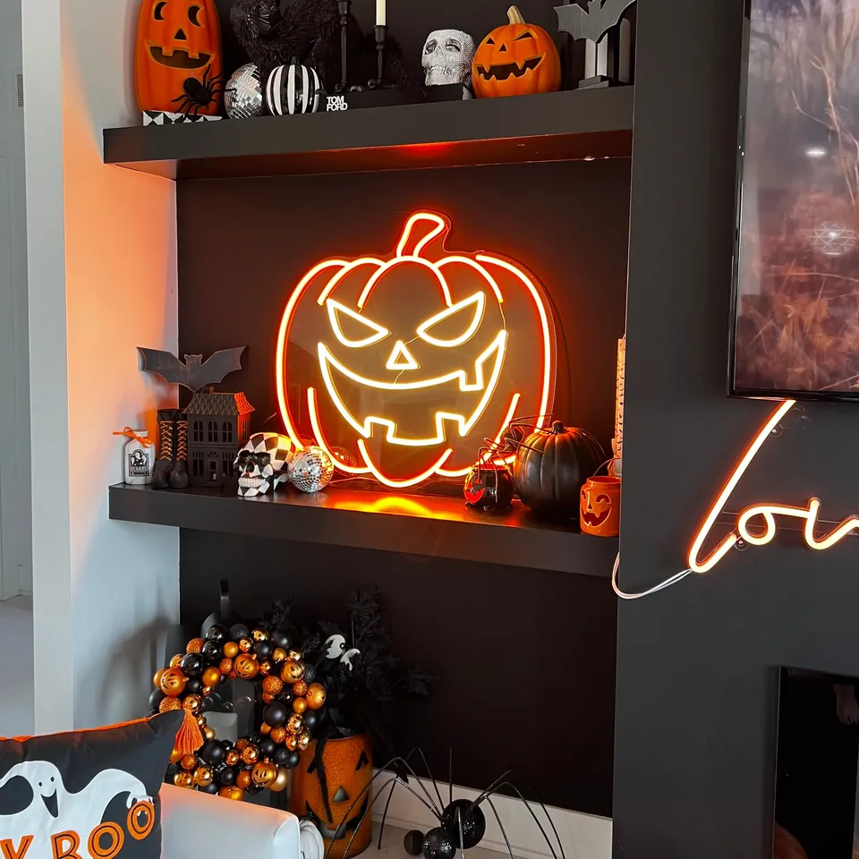 quntis-k-rbis-neon-schild-led-40-cm-halloween-orange image 1
